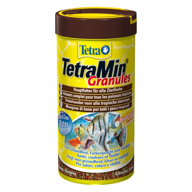 Avbildet: Tetra TetraMin Granules