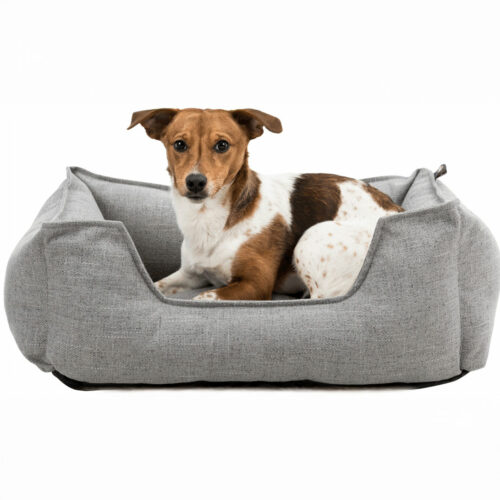 En klassisk pen og komfortabel seng. I vevet stoff av høy kvalitet. Anti-skli bunn. Den har et avtagbart trekk som kan vaskes på 40C. Innerpute som kan håndvaskes. Gjelder: Grå str.: 60x50cm, 80x60cm, 100x70cm